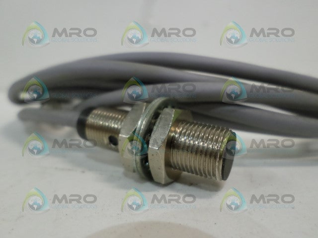 BALLUFF BR31202D-3 PROXIMITY SENSOR *NEW NO BOX*