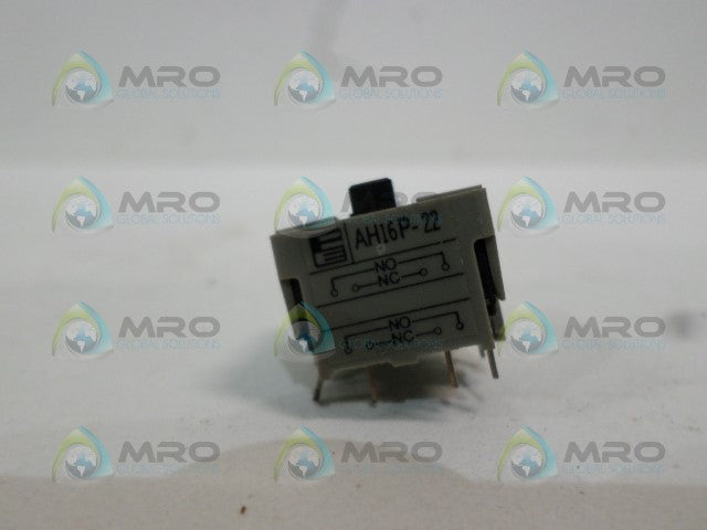 FUJI ELECTRIC AH16P-22 PUSHBUTTON SWITCH *NEW NO BOX*
