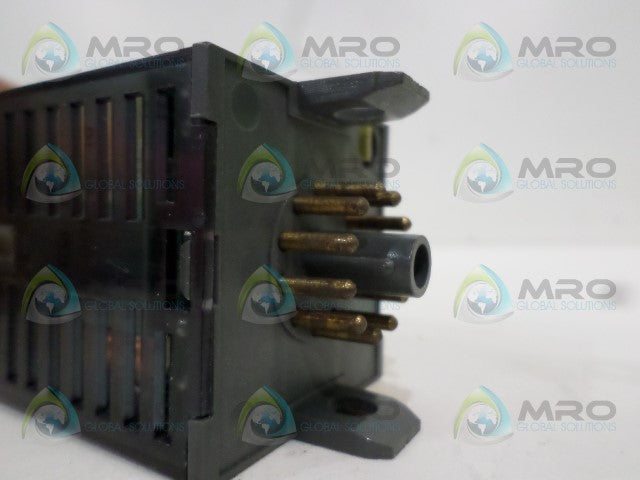 OMEGA CN9111 TEMPERATURE CONTROLLER *USED*