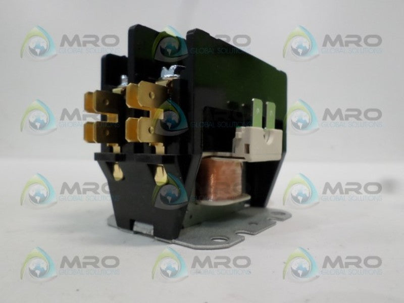 ABB DP30C2P-4 CONTACTOR *NEW IN BOX*