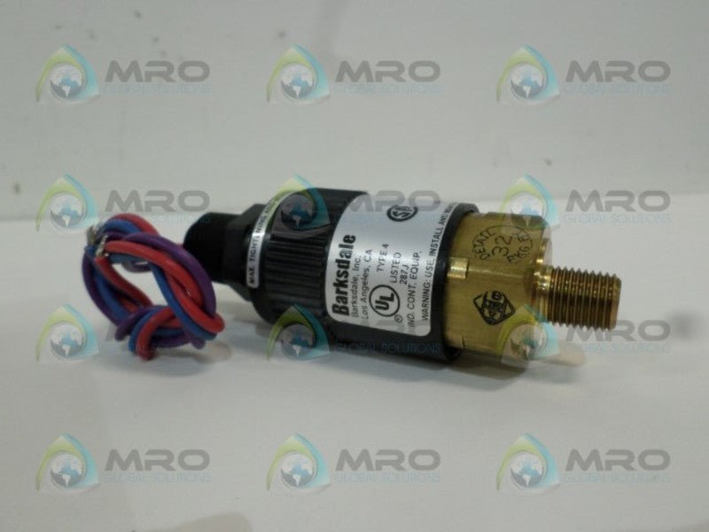 BARKSDALE 96211-BB6-T4 PRESSURE SWITCH *NEW IN BOX*