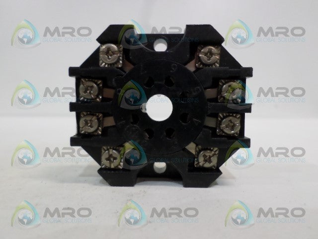 CUSTOM CONNECTORS RB08-PC RELAY SOCKET *NEW NO BOX*