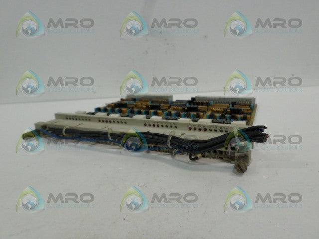 SIEMENS AMS-M208 C8451-A42-A32-2 DIGITAL OUTPUT MODULE *USED*