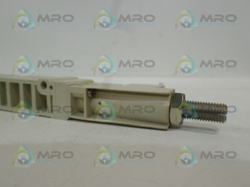 SMC SV3000-N0-P SOLENOID VALVE *USED*