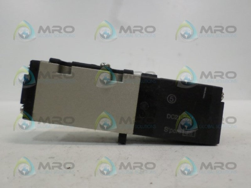 SMC NVFS2100-5F SOLENOID VALVE *USED*
