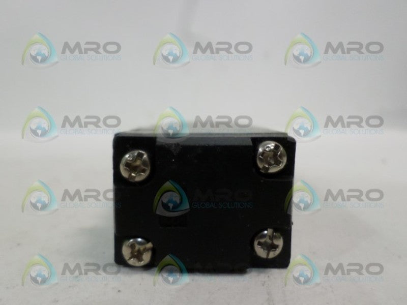 SMC NVFS2100-5F SOLENOID VALVE *USED*
