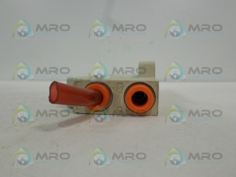 SMC SS5V3-W10S1QWD-15B-N7-D MANIFOLD BASE UNMP
