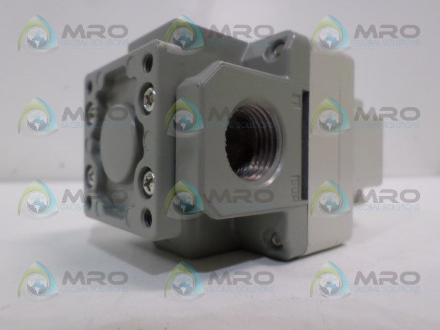 SMC ITV3010-04N4N4 PNEUMATIC REGULATOR *NEW NO BOX*