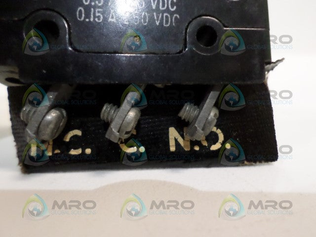 MICROSWITCH DT-2R-B6 LIMIT SWITCH *NEW NO BOX*