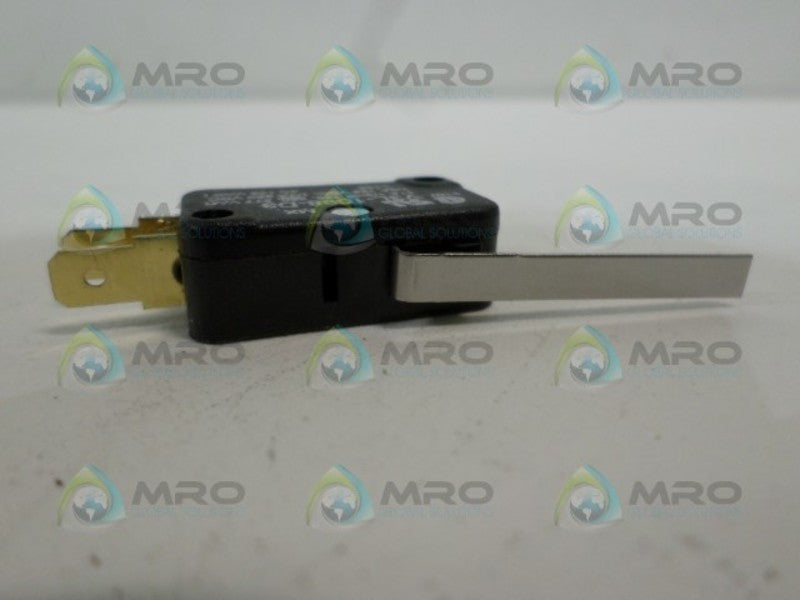 MICRO SWITCH V3L-1098-D3 * NEW NO BOX *