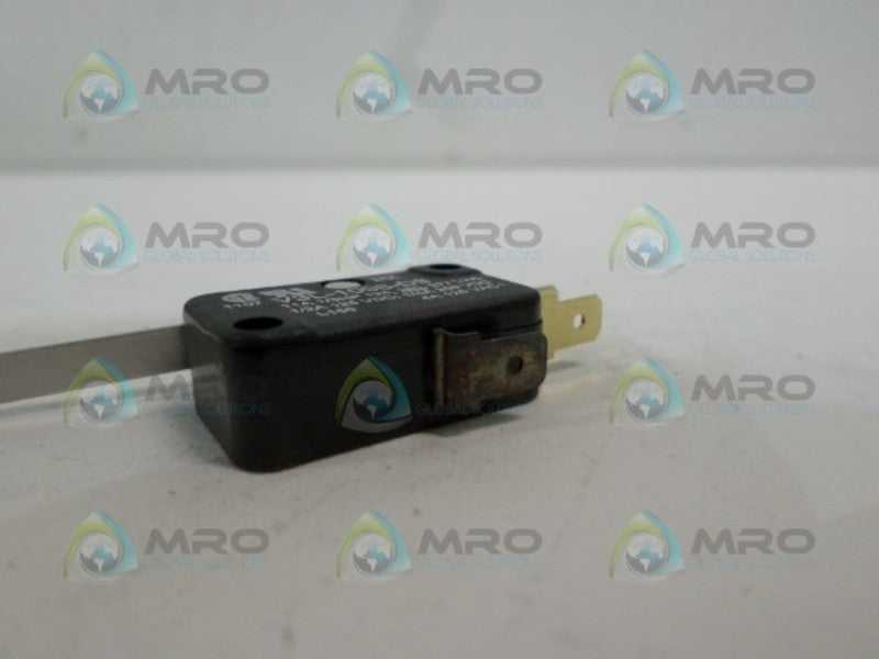 MICRO SWITCH V3L-1098-D3 * NEW NO BOX *