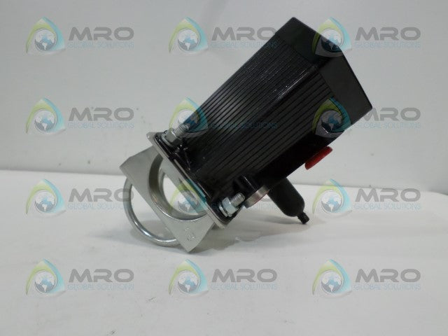 MOORE IPF/4-20MA/3-15PSIG/20PSI/-FR1 PRESSURE TRANSMITTER *NEW NO BOX*