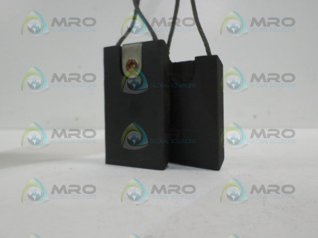 NATIONAL D8D2 CARBON BRUSH *NEW NO BOX*