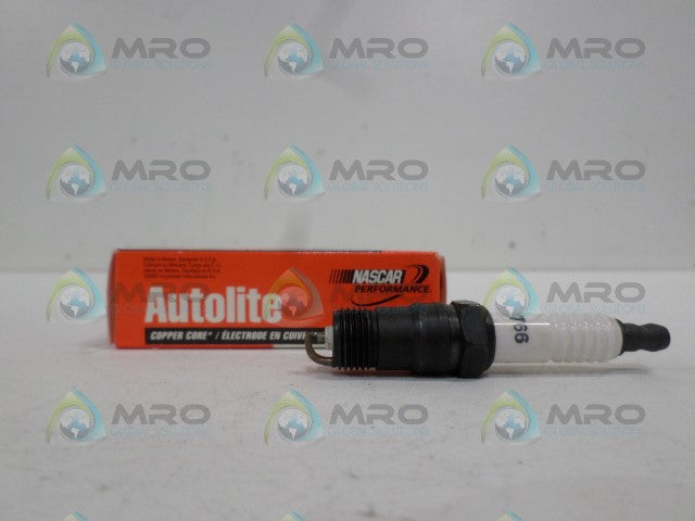 AUTOLITE 766 SPARK PLUG *NEW IN BOX*
