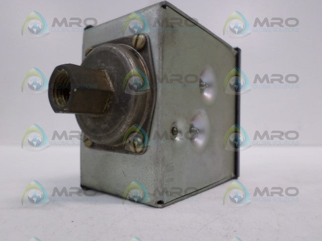 HONEYWELL PA404A1009 PRESSURE CONTROL SWITCH *USED*