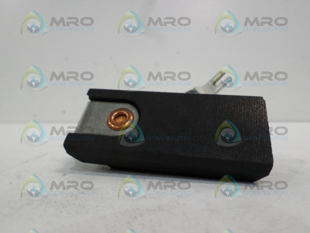 INDUSTRIAL MRO GW T563 CARBON BRUSH *NEW NO BOX*