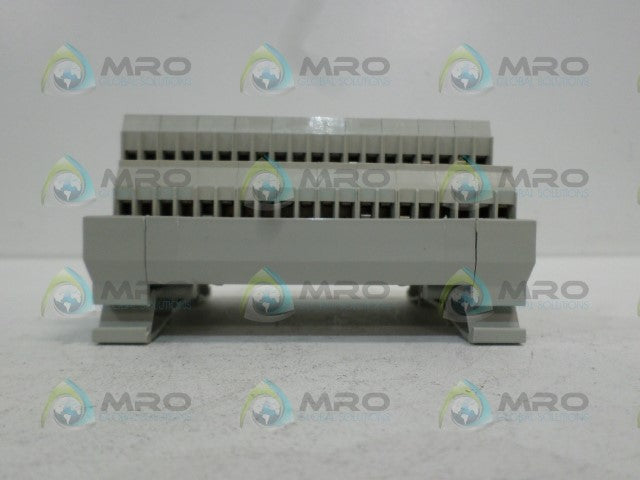 ALLEN BRADLEY 1492-IFM40F SER. A INTERFACE MODULE *NEW NO BOX*
