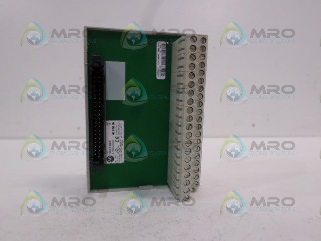 ALLEN BRADLEY 1492-IFM40F SER. A INTERFACE MODULE *NEW NO BOX*