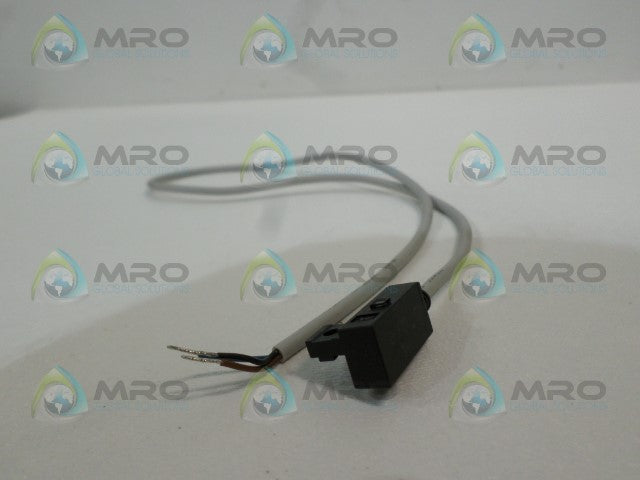 SMC D-F7P ACTUATOR AUTO SWITCH (AS PICTURED) *NEW NO BOX*
