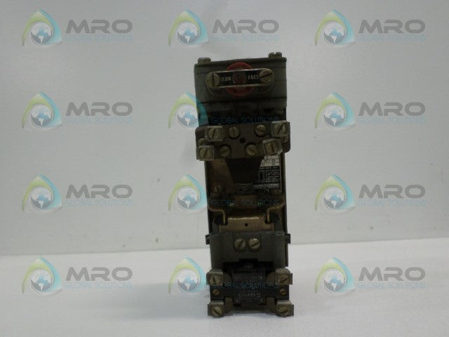 SQUARE D 9050-B0-2D PNEUMATIC TIMING RELAY (AS PICTURED) *NEW NO BOX*