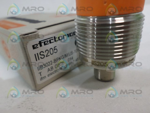 IFM EFECTOR IIS205 PROXIMITY SWITCH *NEW IN BOX*