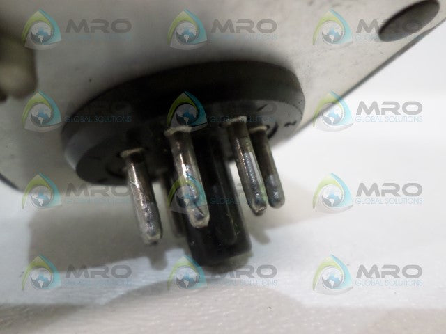 INDUSTRIAL MRO 72070A GENERAL PURPOSE SEALED RELAY 12VDC *USED*