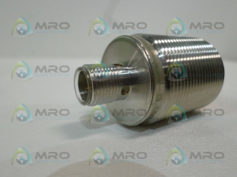 IFM EFECTOR IIS204 PROXIMITY SENSOR  NSMP