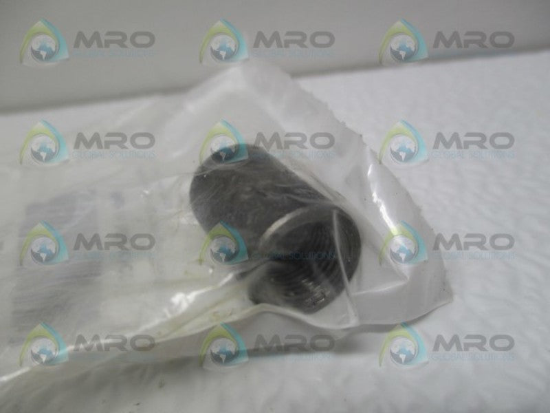 GRAINGER 2KMD5 BLACK STEEL MERCHANT COUPLING  NSMP