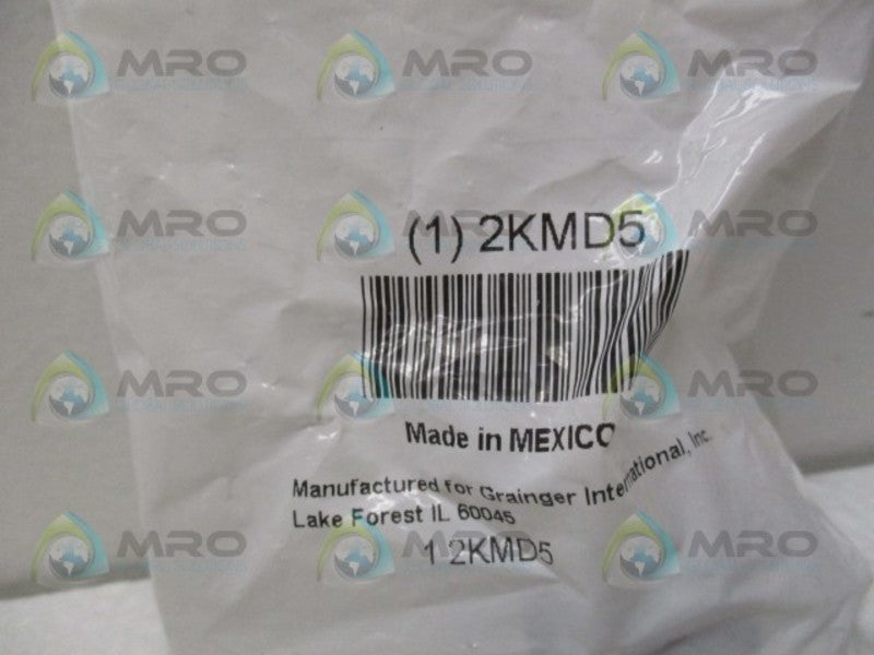 GRAINGER 2KMD5 BLACK STEEL MERCHANT COUPLING  NSMP