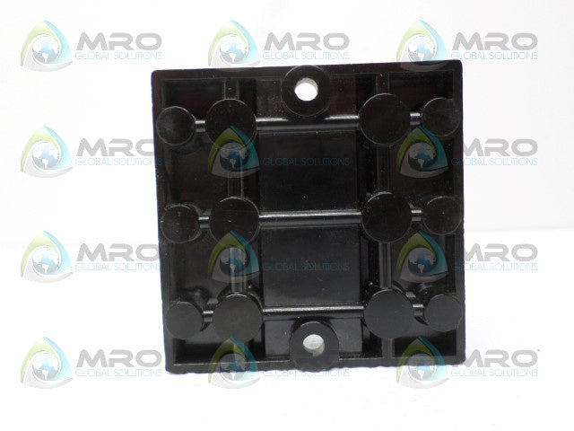 BUSSMAN R25030-3CR FUSE BLOCK HOLDER *USED*