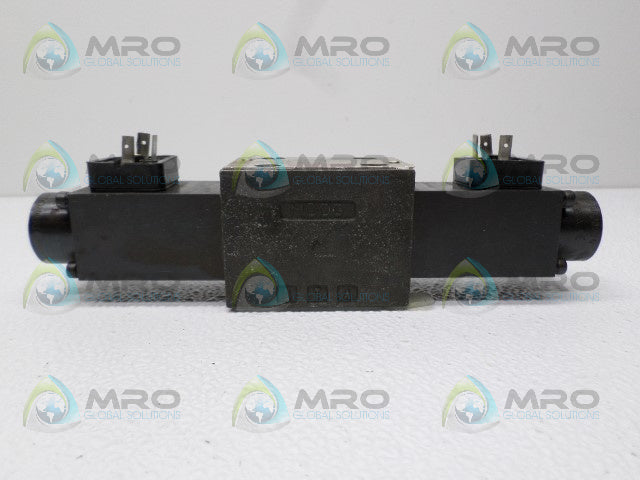 MOOG 706271 XWB10094-004-2 WE43PO6C03PCOBN/P20 SOLENOID VALVE *USED*