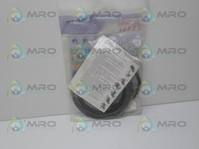 SKF TSN222A SEAL SET *NEW IN FACTORY BAG*