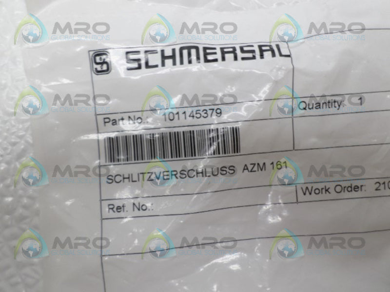 SCHMERSAL AZM161 101145379 SLOT SEALING PLUG * NEW IN FACTORY BAG *