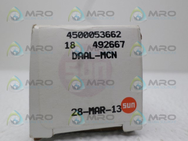 SIN HYDRAULICS DAAL-MCN DIRECTIONAL SPOOL VALVE *NEW IN BOX*