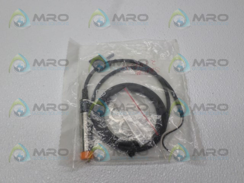 IFM EFECTOR IG5777 INDUCTIVE PROXIMITY SENSOR *NEW IN FACTORY BAG*