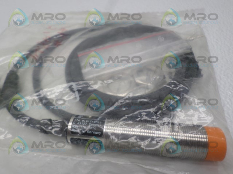IFM EFECTOR IG5777 INDUCTIVE PROXIMITY SENSOR *NEW IN FACTORY BAG*