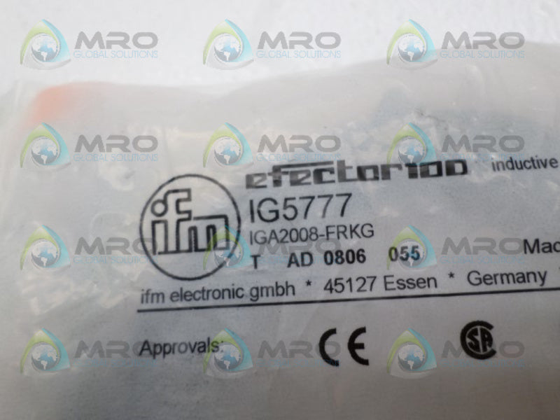 IFM EFECTOR IG5777 INDUCTIVE PROXIMITY SENSOR *NEW IN FACTORY BAG*