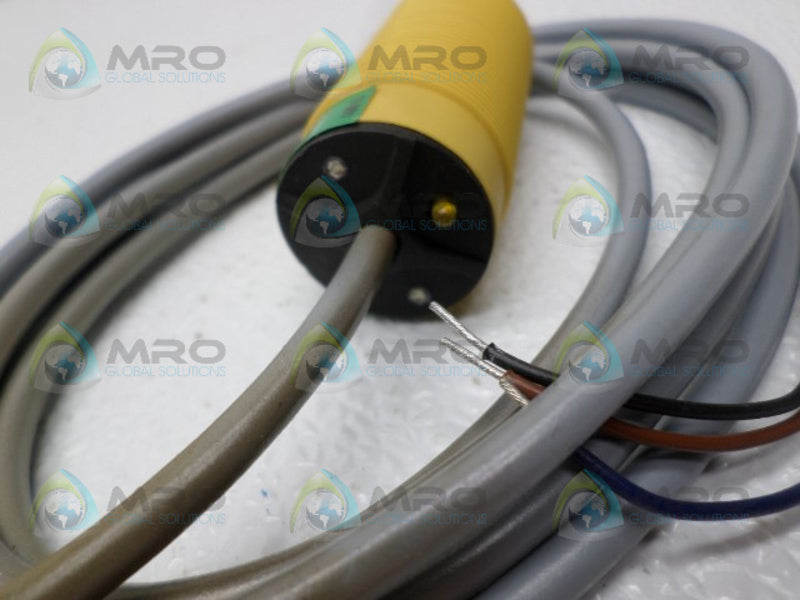 TURCK BI10-S30-AP6X INDUCTIVE PROXIMITY SENSOR *NEW NO BOX*