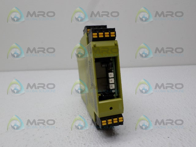 PILZ PNOZX2.8PC24-240VAC/DC3n/o1n/c 787302 SAFETY RELAY(AS PICTURED)*NEW NO BOX*