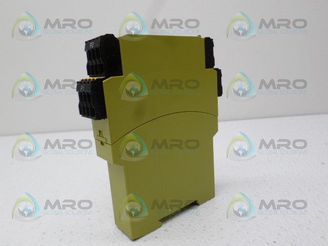 PILZ PNOZX2.8PC24-240VAC/DC3n/o1n/c 787302 SAFETY RELAY(AS PICTURED)*NEW NO BOX*