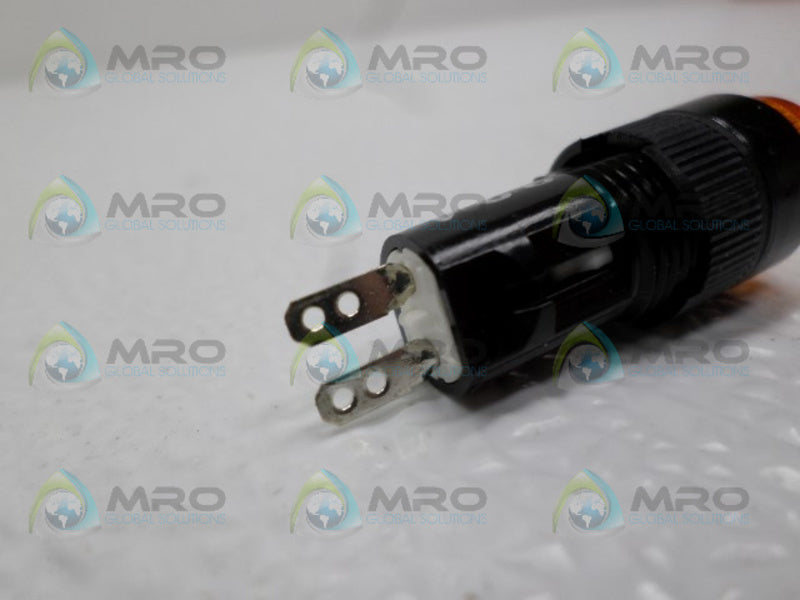 IDEC AP2M ORANGE LED PILOT LIGHT NSNP