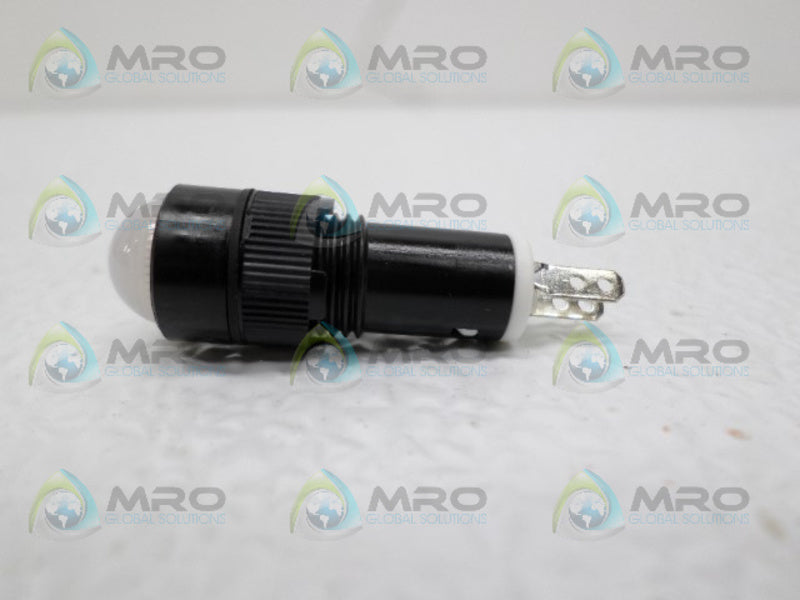 IDEC AP1M WHITE DOMED LED PILOT LIGHT  NSNP
