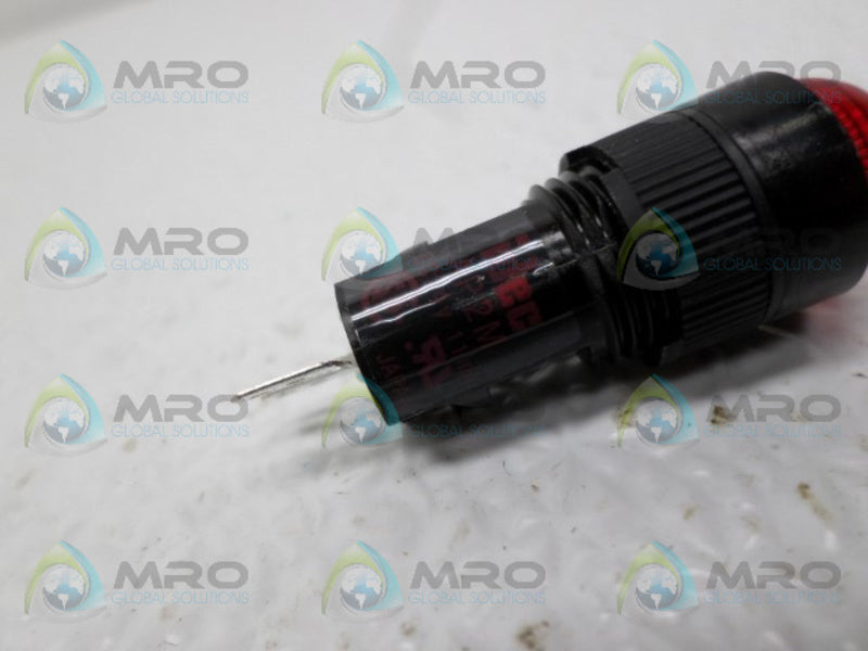 IDEC AP2M RED DOMED LED PILOT LIGHT  NSNP
