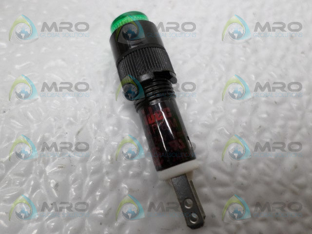 IDEC AP8M GREEN LED PILOT LIGHT * NEW NO BOX *