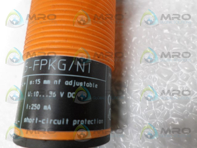 IFM EFECTOR KI5207 CAPACITIVE PROXIMITY SENSOR *NEW NO BOX*