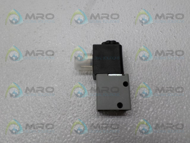 REXROTH 0820019301 PNEUMATIC DIRECTIONAL VALVE *NEW NO BOX*