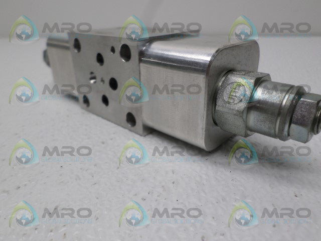 SUN HYDRAULICS EBY ODE6-AC VALVE MANIFOLD *NEW NO BOX*