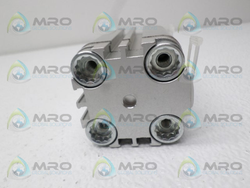 FESTO ADVULQ-32-40-A-P-A PNEUMATIC CYLINDER NSNP