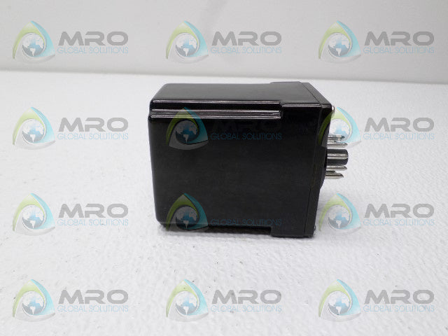 SKAN-A-MATIC T40300 PHOTOELECTRIC AMPLIFIER RELAY *NEW NO BOX*