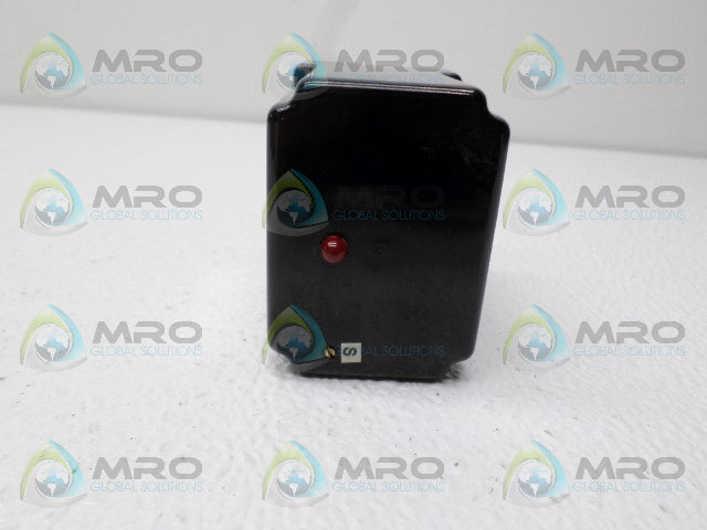 SKAN-A-MATIC T40300 PHOTOELECTRIC AMPLIFIER RELAY *NEW NO BOX*